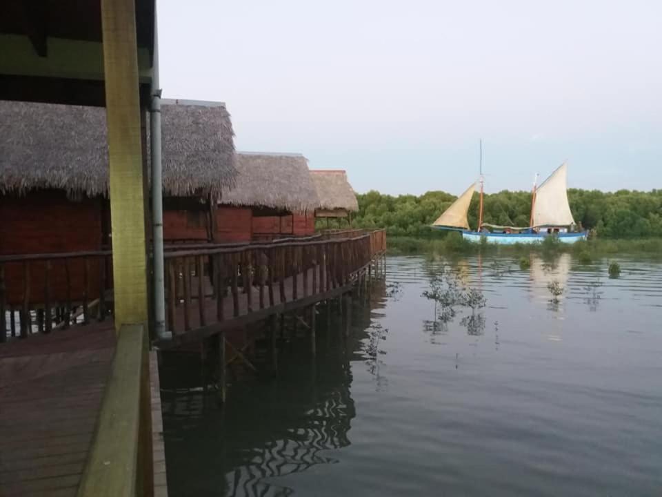 La Capannina Chez Lea Hotel Morondava Exterior photo