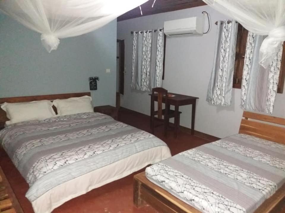 La Capannina Chez Lea Hotel Morondava Exterior photo