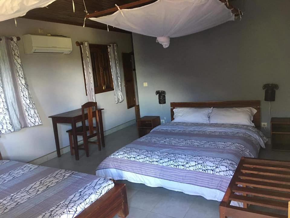 La Capannina Chez Lea Hotel Morondava Exterior photo